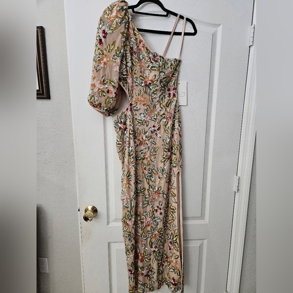 Mac Duggal One Shoulder Floral Embellished Gown SZ 8 NWT - Picture 3 of 15